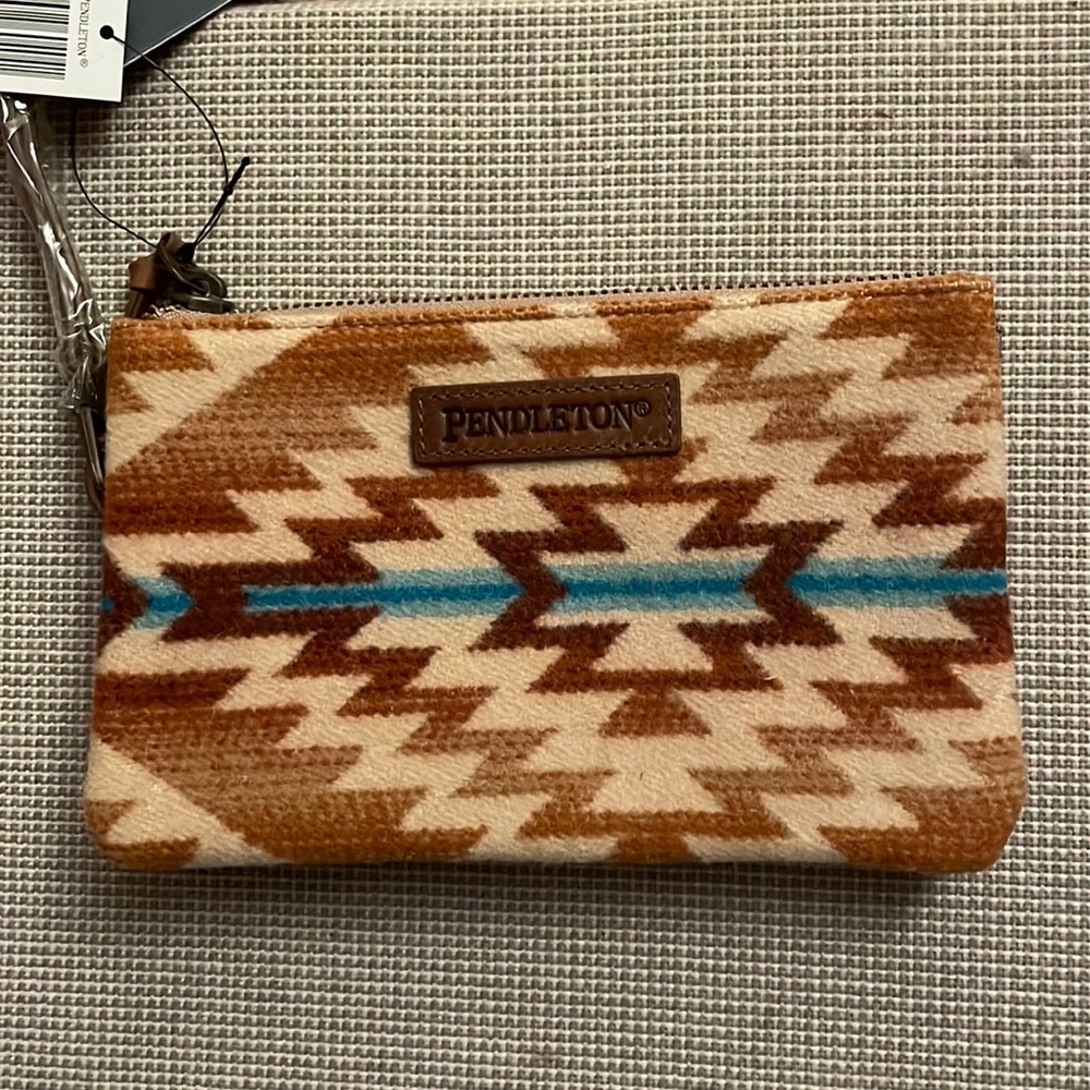 Pendleton Clutch NWT